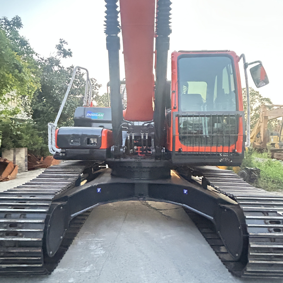 Doosan DX300LC Crawler Excavator - حفار زاحف: صورة 3 Doosan DX300LC Crawler Excavator - حفار زاحف: صورة 3