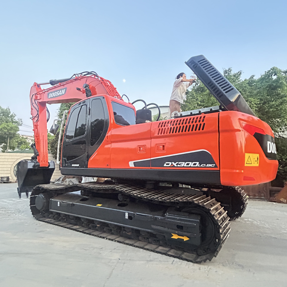 Doosan DX300LC Crawler Excavator - حفار زاحف: صورة 3 Doosan DX300LC Crawler Excavator - حفار زاحف: صورة 3