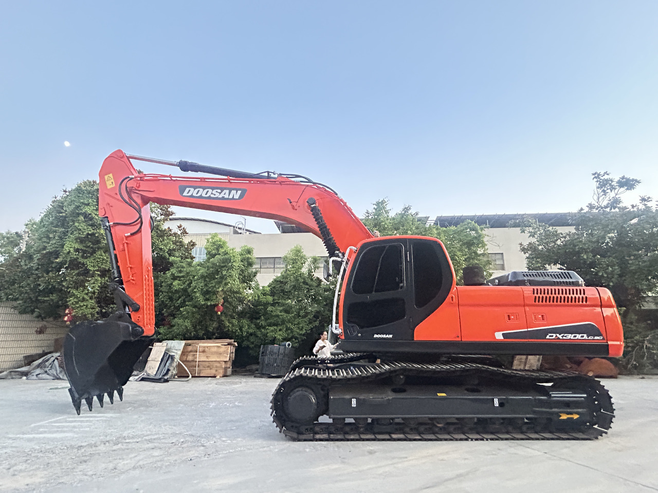 Doosan DX300LC Crawler Excavator - حفار زاحف: صورة 4 Doosan DX300LC Crawler Excavator - حفار زاحف: صورة 4