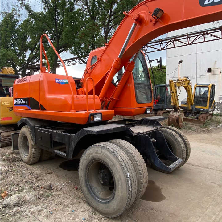 Doosan used excavators 150W-7 210W-7 12 ton mini excavators wheel excavators for sale - حفار زاحف: صورة 1 Doosan used excavators 150W-7 210W-7 12 ton mini excavators wheel excavators for sale - حفار زاحف: صورة 1