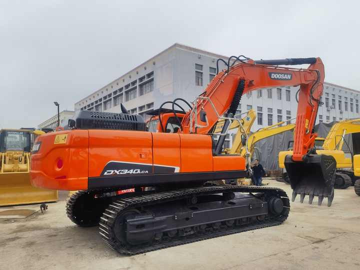 Good Condition Used Excavators Japan Used Excavator DOOSAN DX340LCA Hydraulic Crawler Digger Excavator for Sale - حفار زاحف: صورة 5 Good Condition Used Excavators Japan Used Excavator DOOSAN DX340LCA Hydraulic Crawler Digger Excavator for Sale - حفار زاحف: صورة 5