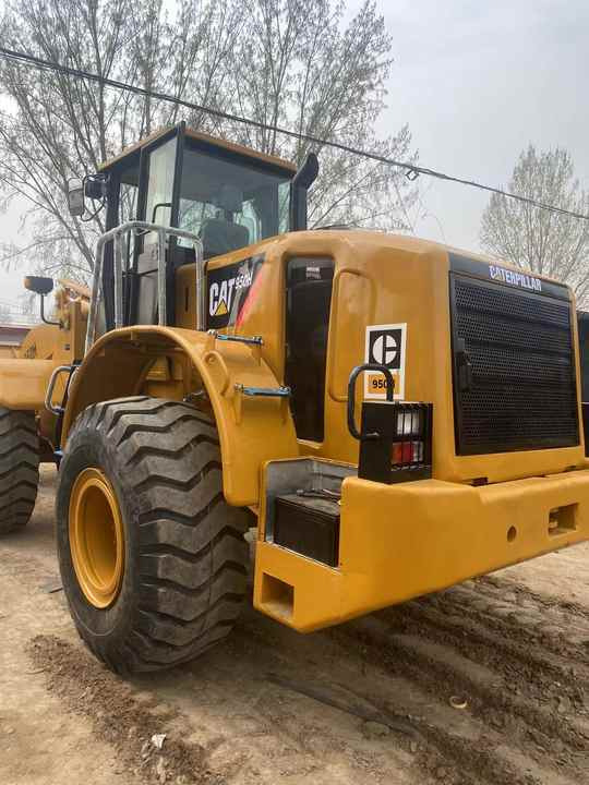Good condition second hand cat 950h loader original japan cat loader in stock in shanghai yard - اللودر بعجل: صورة 4 Good condition second hand cat 950h loader original japan cat loader in stock in shanghai yard - اللودر بعجل: صورة 4
