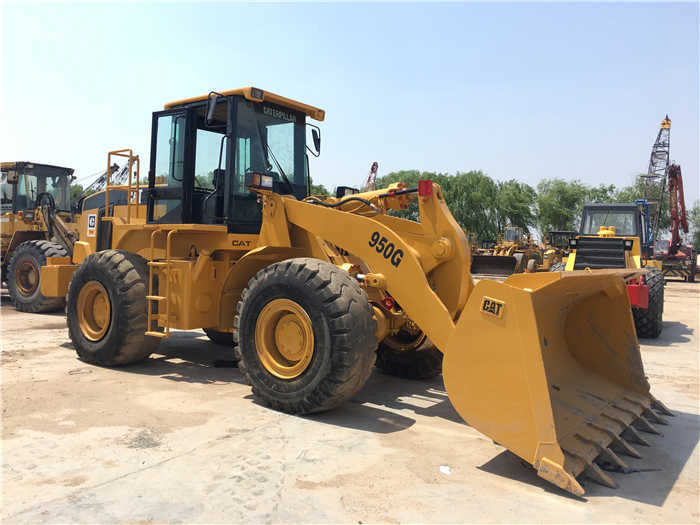 High quality and low working hours in stock used CAT 950G wheel loader used cat 950g wheel loader on stock - بلدوزر: صورة 2 High quality and low working hours in stock used CAT 950G wheel loader used cat 950g wheel loader on stock - بلدوزر: صورة 2