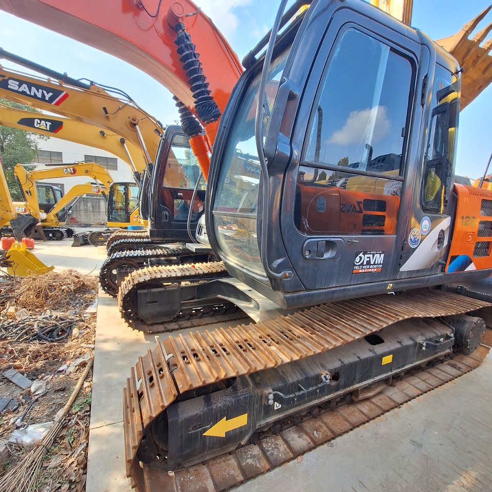 Hitachi ZX120-6 excavator - حفار زاحف: صورة 2 Hitachi ZX120-6 excavator - حفار زاحف: صورة 2