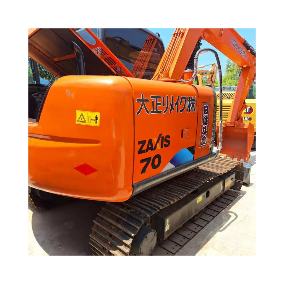 Hitachi ZX70 Excavator - حفار زاحف: صورة 1 Hitachi ZX70 Excavator - حفار زاحف: صورة 1