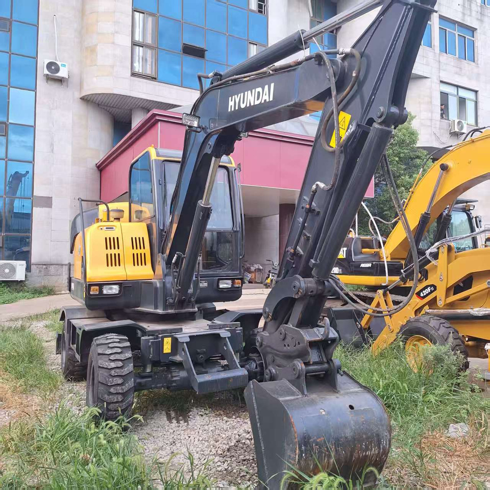 Hyundai HW60 excavator - حفار ذو عجلات: صورة 2 Hyundai HW60 excavator - حفار ذو عجلات: صورة 2