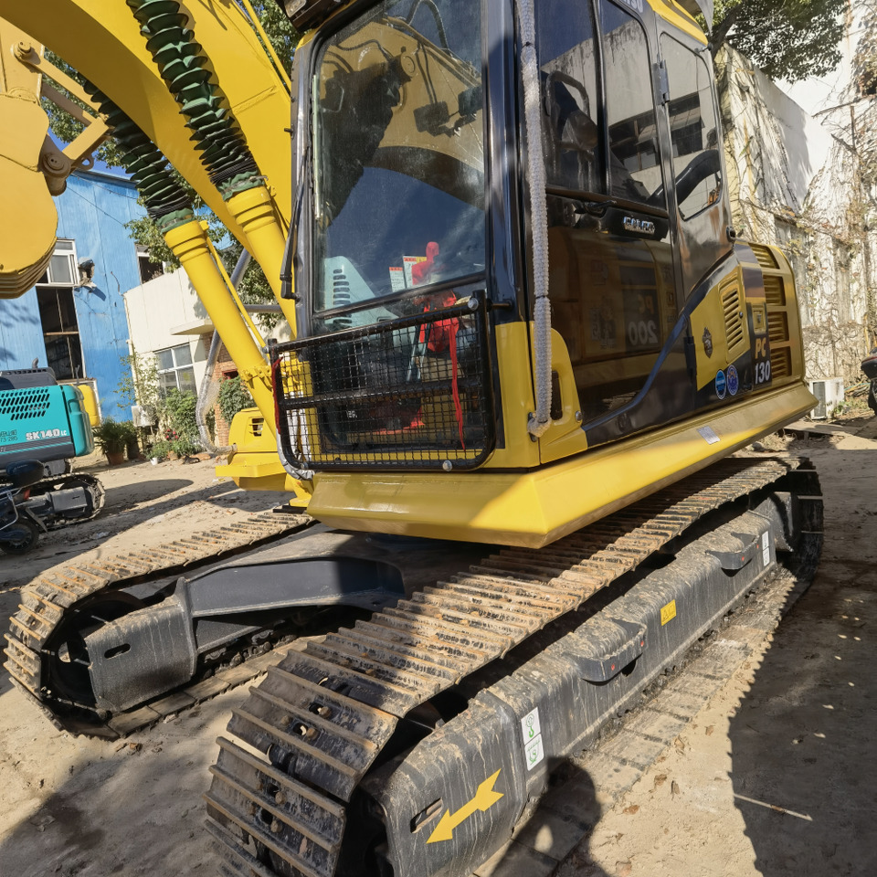 Komatsu PC130-7 Excavator - حفار زاحف: صورة 5 Komatsu PC130-7 Excavator - حفار زاحف: صورة 5