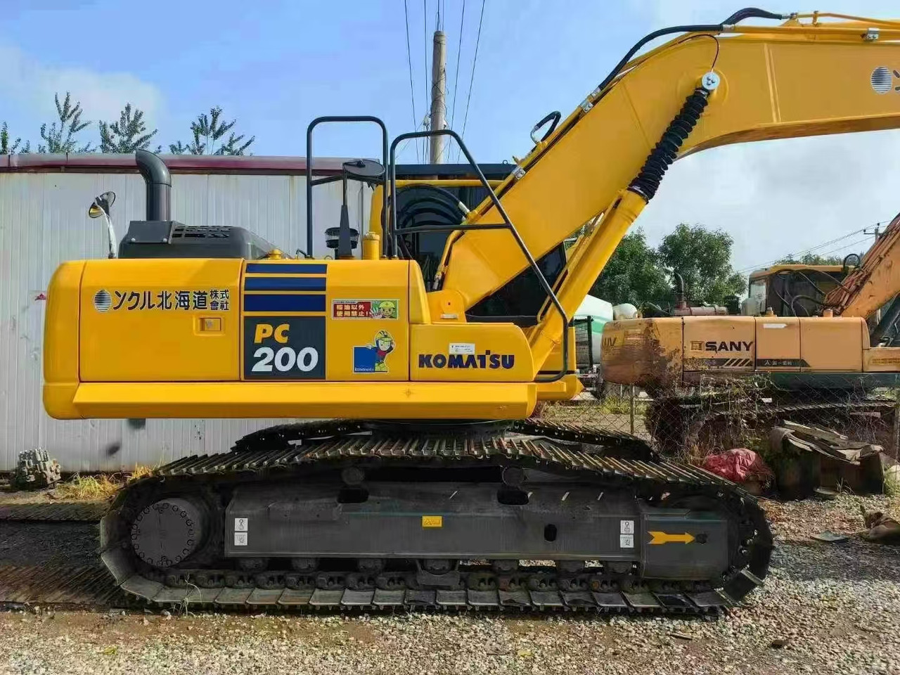 Komatsu PC200-7 excavator - حفار زاحف: صورة 1 Komatsu PC200-7 excavator - حفار زاحف: صورة 1