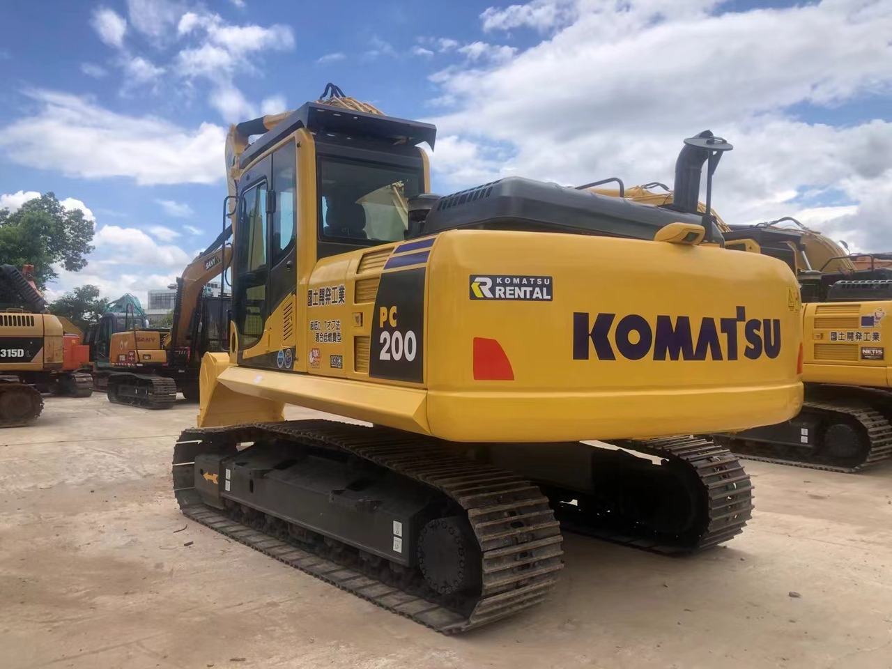 Komatsu PC200-8 Excavator - حفار زاحف: صورة 2 Komatsu PC200-8 Excavator - حفار زاحف: صورة 2