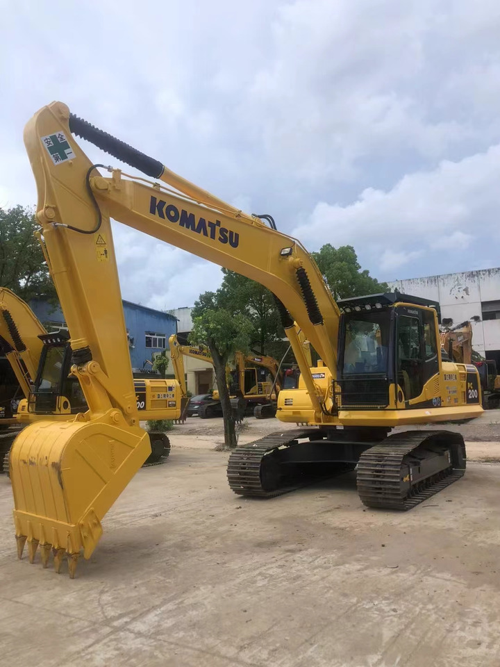 Komatsu PC200-8 Excavator - حفار زاحف: صورة 4 Komatsu PC200-8 Excavator - حفار زاحف: صورة 4