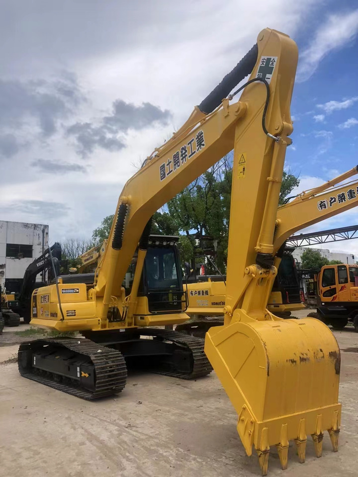 Komatsu PC200-8 Excavator - حفار زاحف: صورة 3 Komatsu PC200-8 Excavator - حفار زاحف: صورة 3