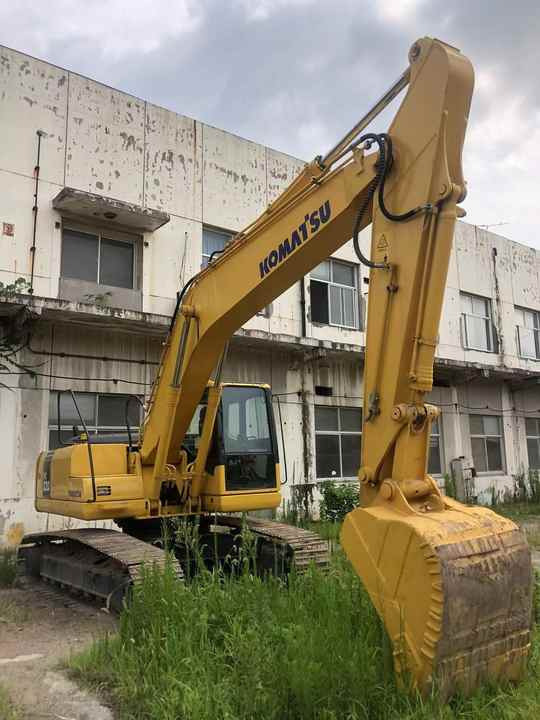 Komatsu PC220-7 - حفار زاحف: صورة 5 Komatsu PC220-7 - حفار زاحف: صورة 5
