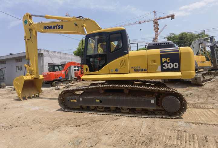 Komatsu PC350-7 excavator - حفار زاحف: صورة 3 Komatsu PC350-7 excavator - حفار زاحف: صورة 3
