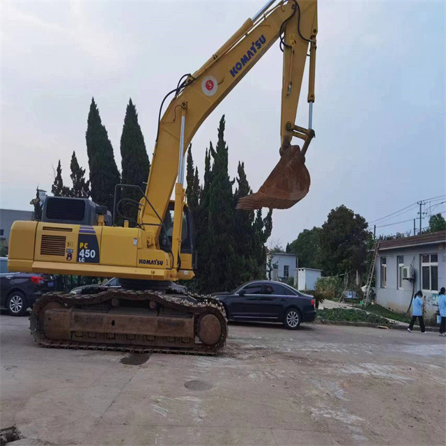 Komatsu PC450 -8 - حفار زاحف: صورة 4 Komatsu PC450 -8 - حفار زاحف: صورة 4