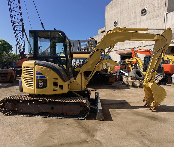 Komatsu PC55MR - حفار صغير: صورة 1 Komatsu PC55MR - حفار صغير: صورة 1