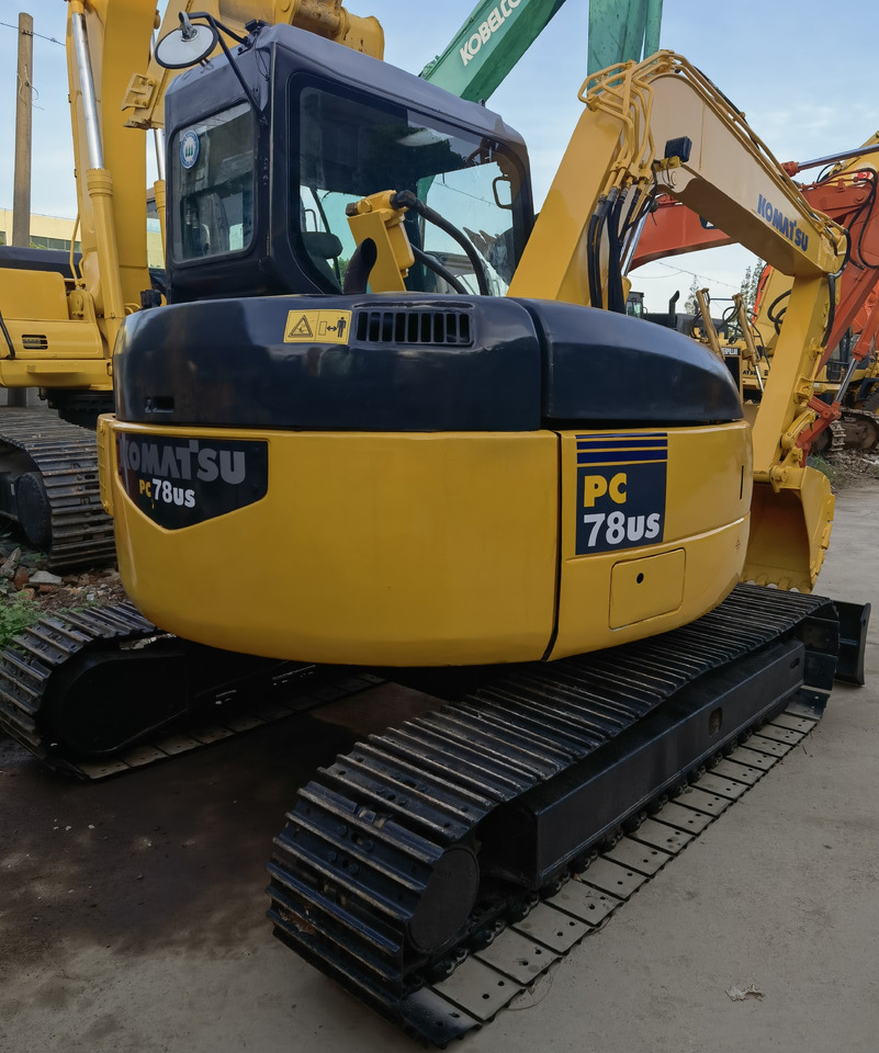 Komatsu pc78 Excavator - حفار زاحف: صورة 2 Komatsu pc78 Excavator - حفار زاحف: صورة 2