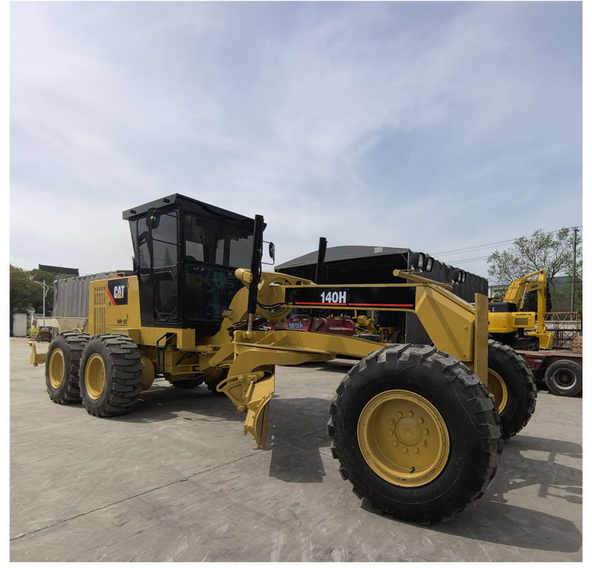 Low Working Hours Used Japan Motor Grader caterpillar 140h Grader cat 140H motor grader for sale - ماكينة تسوية: صورة 1 Low Working Hours Used Japan Motor Grader caterpillar 140h Grader cat 140H motor grader for sale - ماكينة تسوية: صورة 1