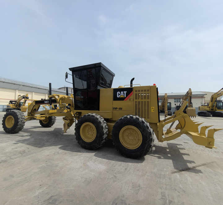 Low Working Hours Used Japan Motor Grader caterpillar 140h Grader cat 140H motor grader for sale - ماكينة تسوية: صورة 4 Low Working Hours Used Japan Motor Grader caterpillar 140h Grader cat 140H motor grader for sale - ماكينة تسوية: صورة 4