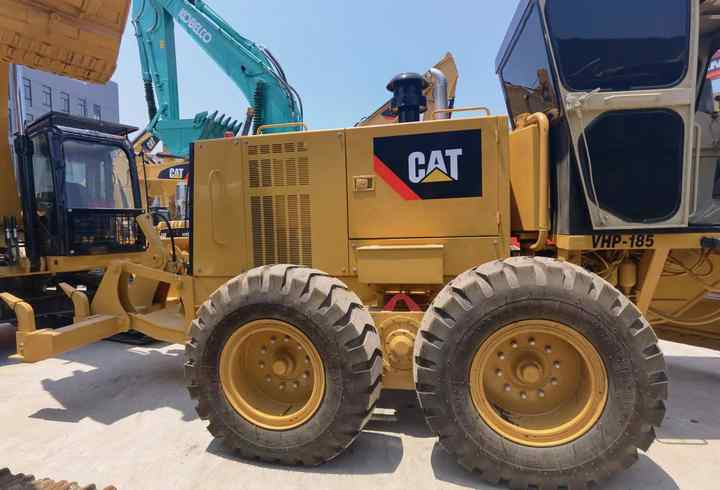 Made in Japan Motor grader used Caterpillar CAT 140k 140G 140K 12H on discount - ماكينة تسوية: صورة 3 Made in Japan Motor grader used Caterpillar CAT 140k 140G 140K 12H on discount - ماكينة تسوية: صورة 3