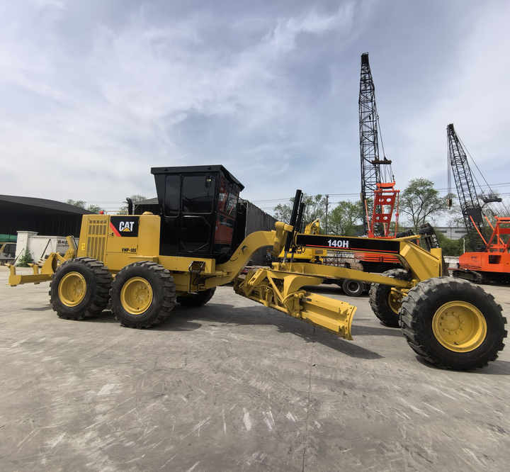 Original CAT Motor Grader caterpillar 140h Grader Second hand cat 140H 140K 140G grader - ماكينة تسوية: صورة 4 Original CAT Motor Grader caterpillar 140h Grader Second hand cat 140H 140K 140G grader - ماكينة تسوية: صورة 4