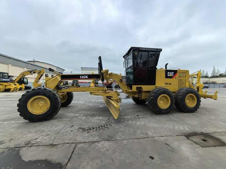 Used CAT Grader motor grader 140K for sale motor grader CAT 140h for sale - ماكينة تسوية: صورة 3 Used CAT Grader motor grader 140K for sale motor grader CAT 140h for sale - ماكينة تسوية: صورة 3