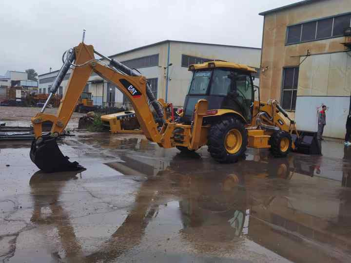 Caterpillar used backhoe loader 420F cheap price front end 4x4 heavy equipment for sale - لودر ذو محراث خلفي/ باكهو: صورة 2 Caterpillar used backhoe loader 420F cheap price front end 4x4 heavy equipment for sale - لودر ذو محراث خلفي/ باكهو: صورة 2