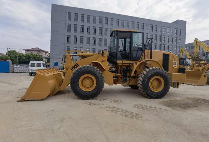 Caterpillar wheel loader 950H CAT secondhand machine used wheel loader 950H 966H for sale - اللودر بعجل: صورة 2 Caterpillar wheel loader 950H CAT secondhand machine used wheel loader 950H 966H for sale - اللودر بعجل: صورة 2