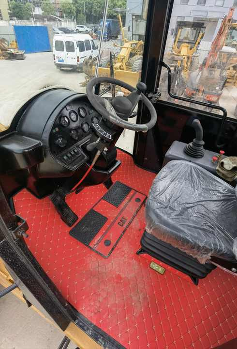 Caterpillar wheel loader 950H CAT secondhand machine used wheel loader 950H 966H for sale - اللودر بعجل: صورة 4 Caterpillar wheel loader 950H CAT secondhand machine used wheel loader 950H 966H for sale - اللودر بعجل: صورة 4