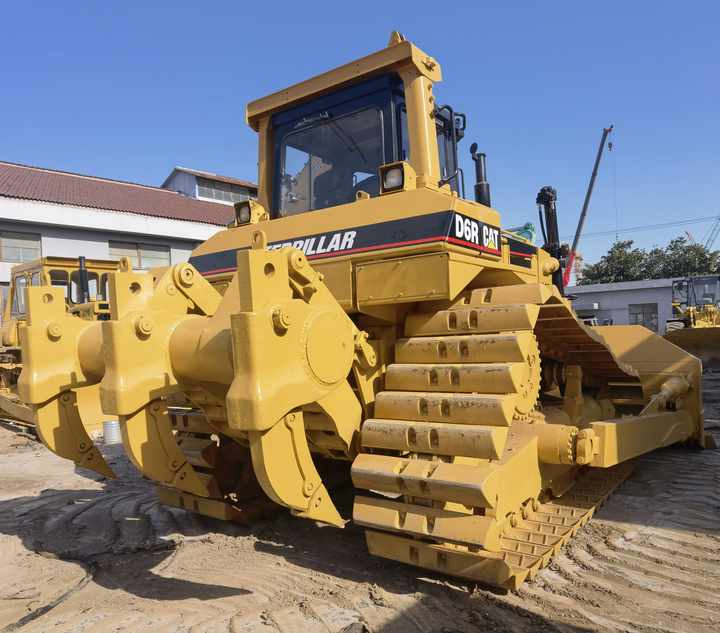Second hand original japanese CAT D6R crawler bulldozer with high quality used Caterpillar D6R dozer for sale - بلدوزر: صورة 2 Second hand original japanese CAT D6R crawler bulldozer with high quality used Caterpillar D6R dozer for sale - بلدوزر: صورة 2