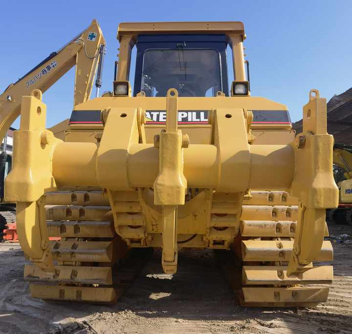Second hand original japanese CAT D6R crawler bulldozer with high quality used Caterpillar D6R dozer for sale - بلدوزر: صورة 3 Second hand original japanese CAT D6R crawler bulldozer with high quality used Caterpillar D6R dozer for sale - بلدوزر: صورة 3