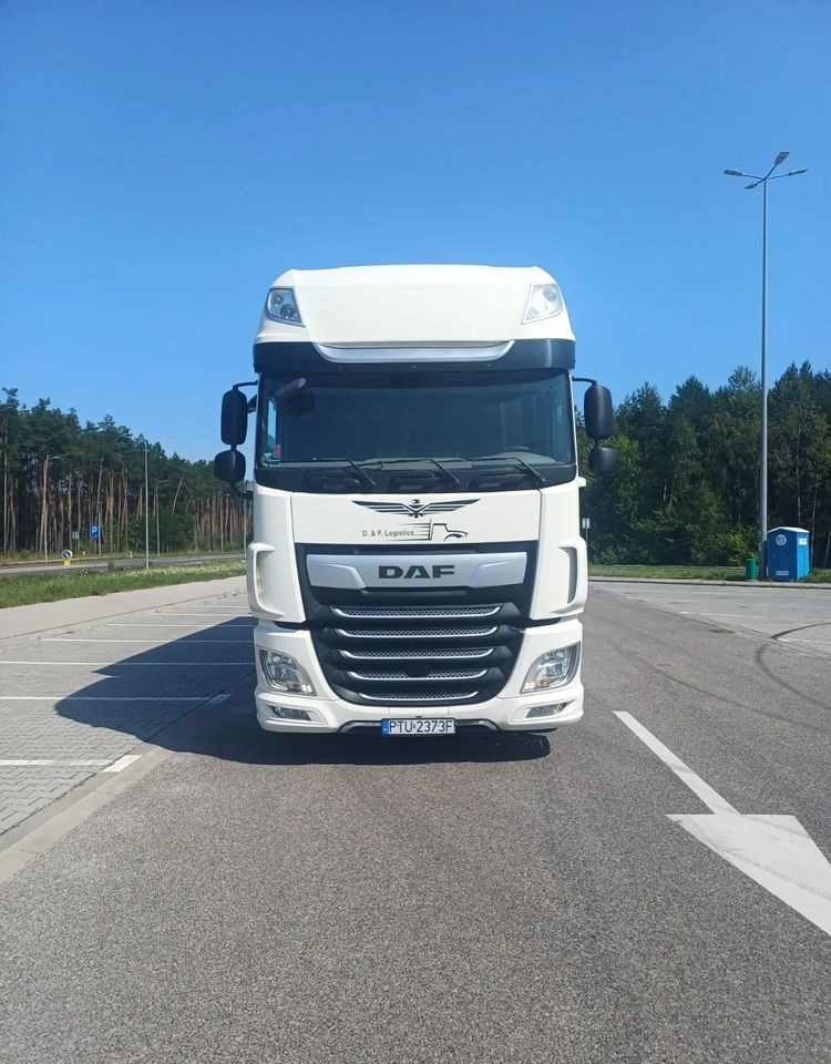 DAF XF 480 SUPER SPACE CAB / ZESTAW TANDEM PRZEJAZDOWY 120 M3 / SSC / ACC /EURO 6 - شاحنة ذات ستائر جانبية: صورة 4 DAF XF 480 SUPER SPACE CAB / ZESTAW TANDEM PRZEJAZDOWY 120 M3 / SSC / ACC /EURO 6 - شاحنة ذات ستائر جانبية: صورة 4