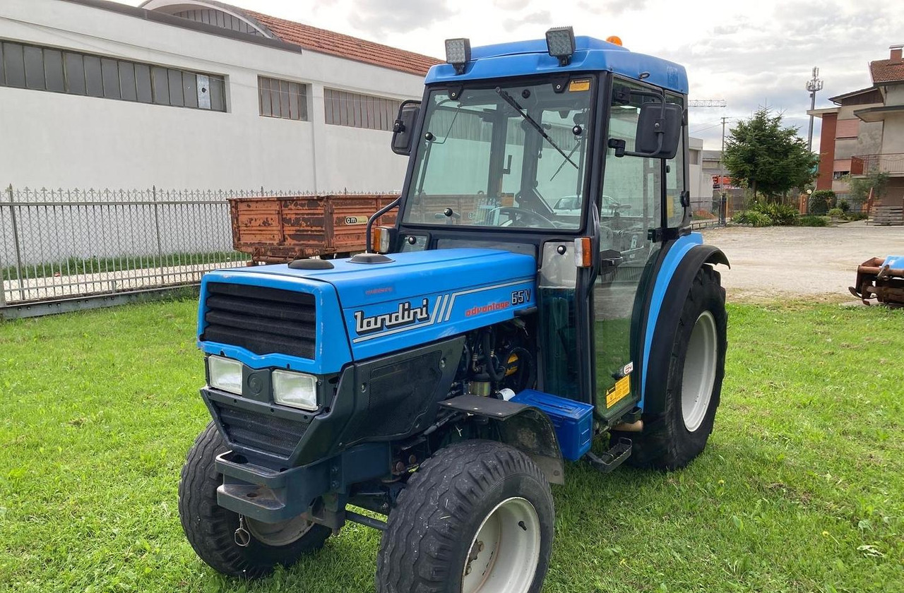 Trattore Landini Advantage 65V - جرار: صورة 1 Trattore Landini Advantage 65V - جرار: صورة 1