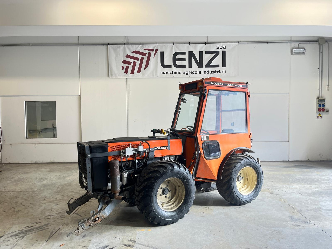 HOLDER CULTITRAC 411 - جرار: صورة 1 HOLDER CULTITRAC 411 - جرار: صورة 1