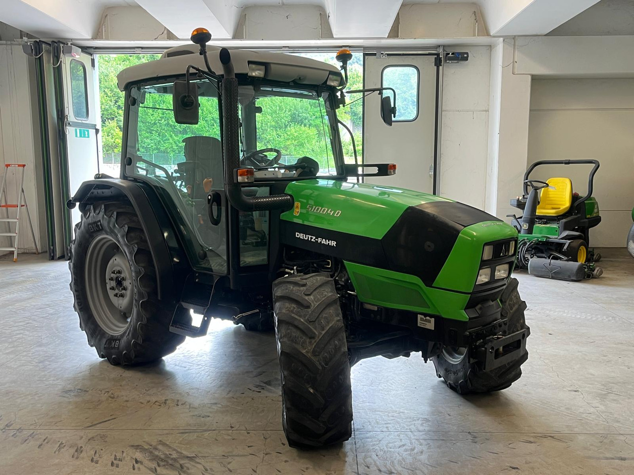 TRATTORE DEUTZ-FAHR 5100.4 D - جرار: صورة 3 TRATTORE DEUTZ-FAHR 5100.4 D - جرار: صورة 3