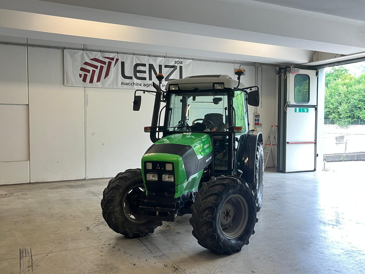 TRATTORE DEUTZ-FAHR 5100.4 D - جرار: صورة 2 TRATTORE DEUTZ-FAHR 5100.4 D - جرار: صورة 2