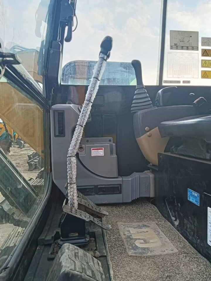 CAT 305.5  - حفار صغير: صورة 2 CAT 305.5  - حفار صغير: صورة 2