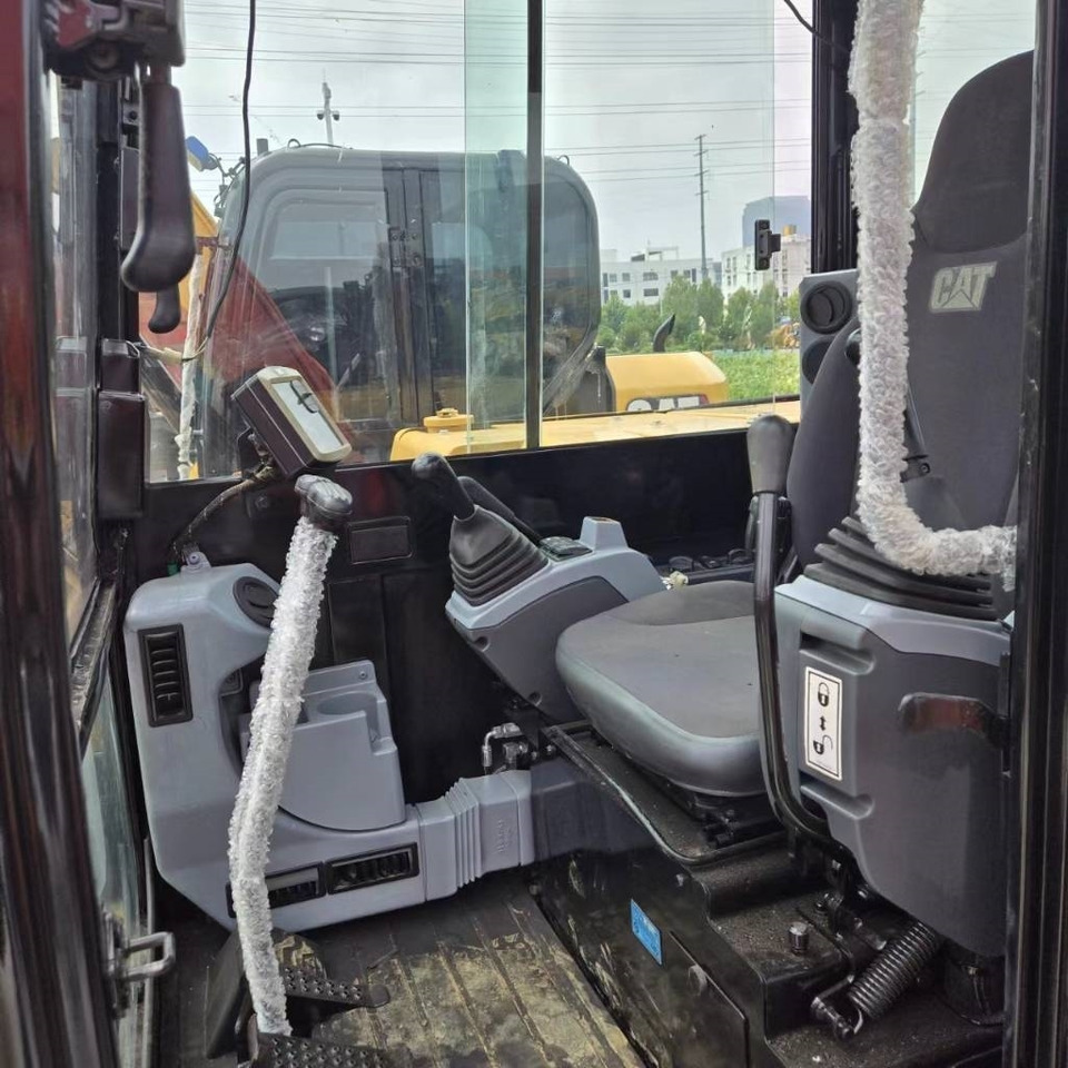 CAT 305 - حفار صغير: صورة 5 CAT 305 - حفار صغير: صورة 5