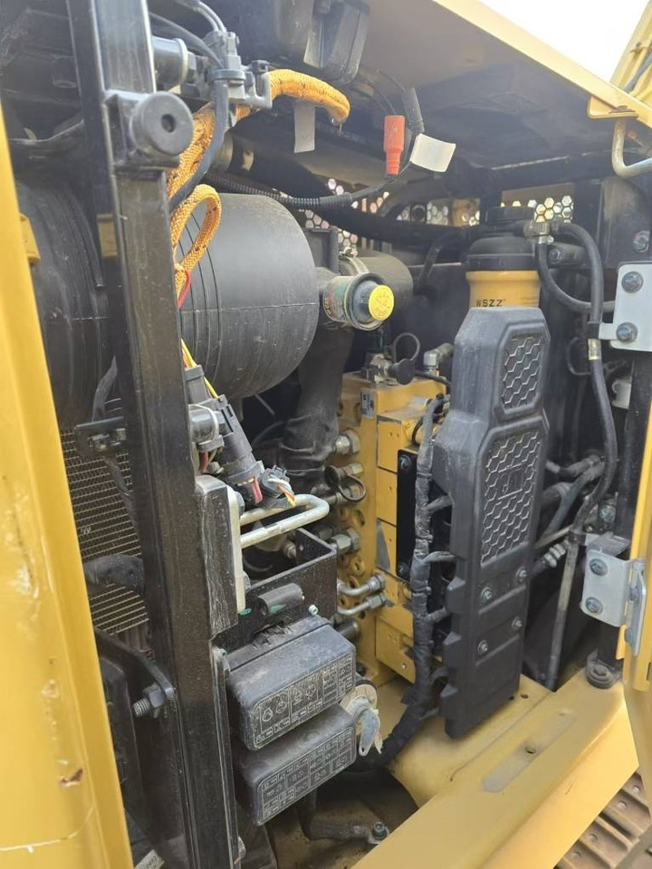 CAT 306 - حفار صغير: صورة 2 CAT 306 - حفار صغير: صورة 2