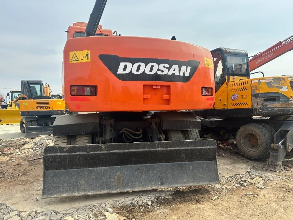 Doosan DH 150 W-7  - حفار ذو عجلات: صورة 3 Doosan DH 150 W-7  - حفار ذو عجلات: صورة 3