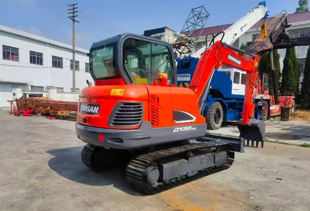 Doosan DH 55 - حفار صغير: صورة 3 Doosan DH 55 - حفار صغير: صورة 3