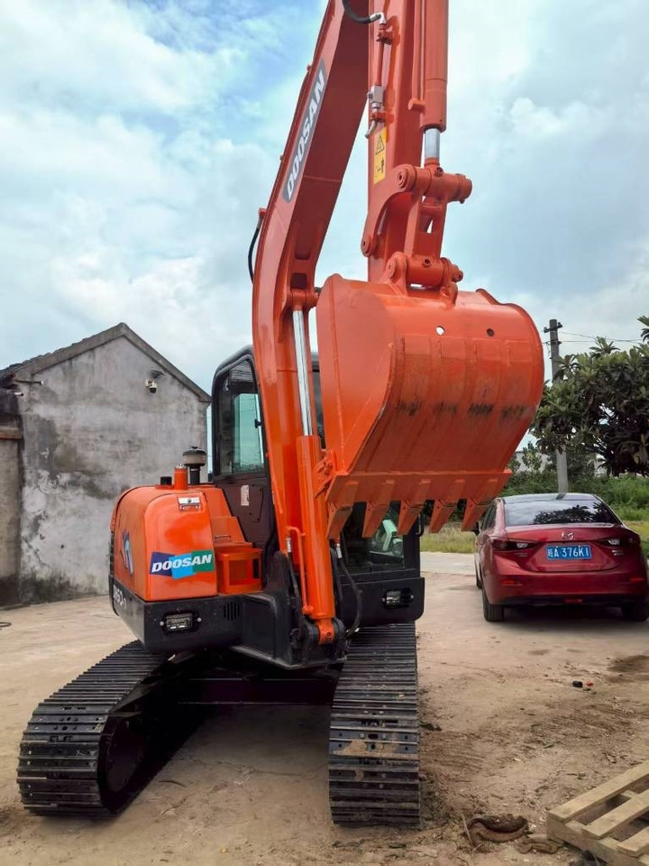 Doosan DH 60 - حفار صغير: صورة 5 Doosan DH 60 - حفار صغير: صورة 5