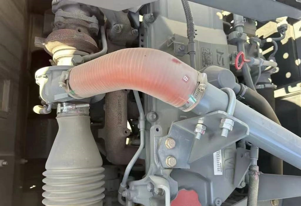 Hitachi 250 - حفار زاحف: صورة 2 Hitachi 250 - حفار زاحف: صورة 2