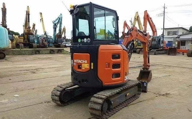 حفار صغير Hitachi 30: صورة 17