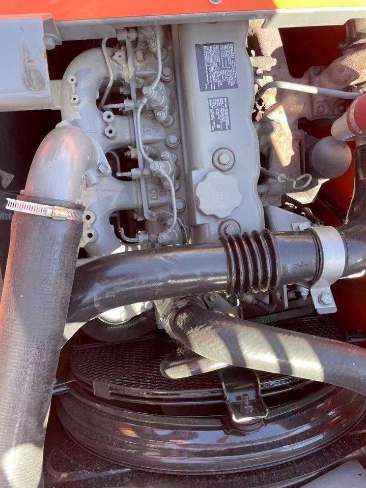 Hitachi ZX 120 - حفار زاحف: صورة 5 Hitachi ZX 120 - حفار زاحف: صورة 5