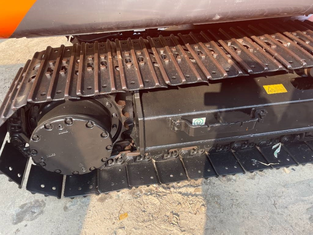 Hitachi ZX 130 - حفار زاحف: صورة 3 Hitachi ZX 130 - حفار زاحف: صورة 3