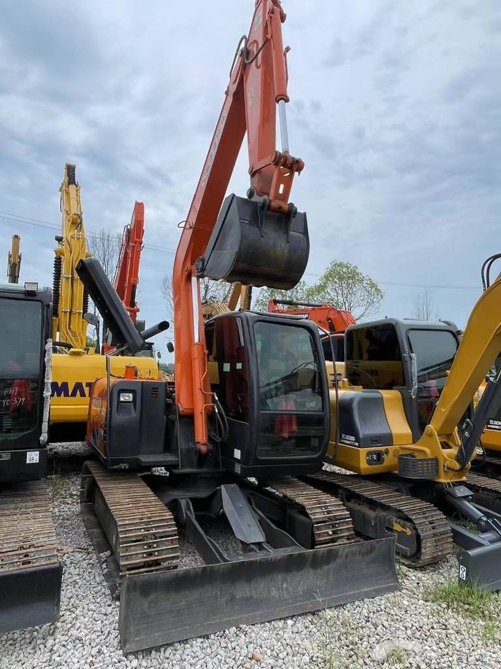 Hitachi ZX 70 - حفار صغير: صورة 4 Hitachi ZX 70 - حفار صغير: صورة 4