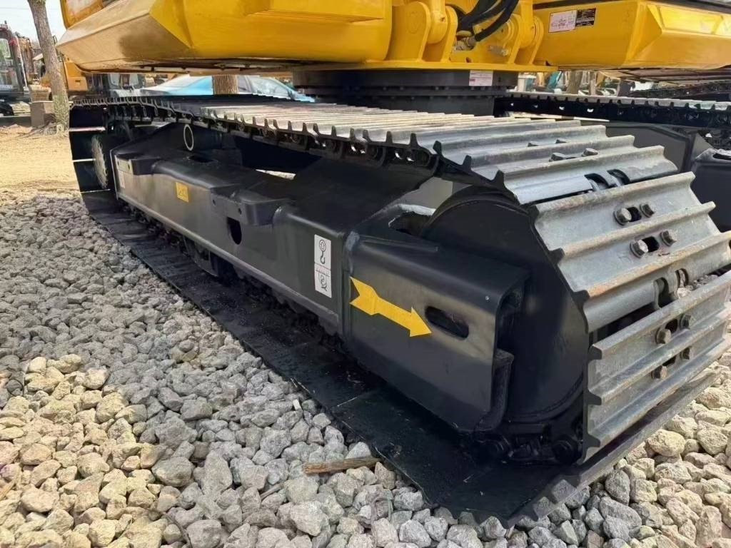 Komatsu PC 130 - حفار زاحف: صورة 5 Komatsu PC 130 - حفار زاحف: صورة 5