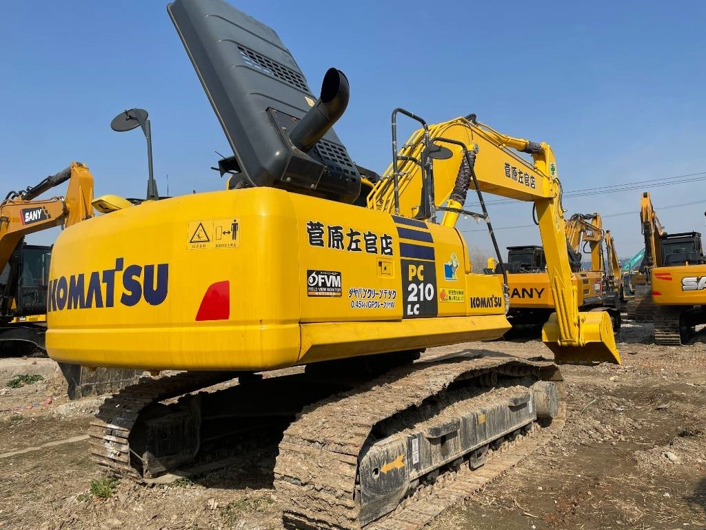 Komatsu PC 210 - حفار زاحف: صورة 5 Komatsu PC 210 - حفار زاحف: صورة 5