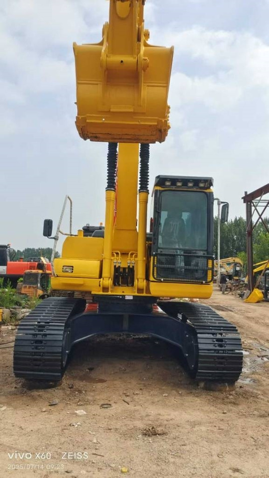 Komatsu PC 220-7 - حفار زاحف: صورة 4 Komatsu PC 220-7 - حفار زاحف: صورة 4