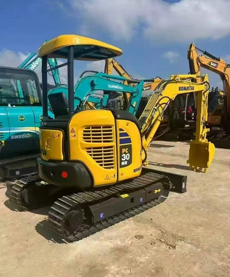 Komatsu PC 30 - حفار صغير: صورة 2 Komatsu PC 30 - حفار صغير: صورة 2